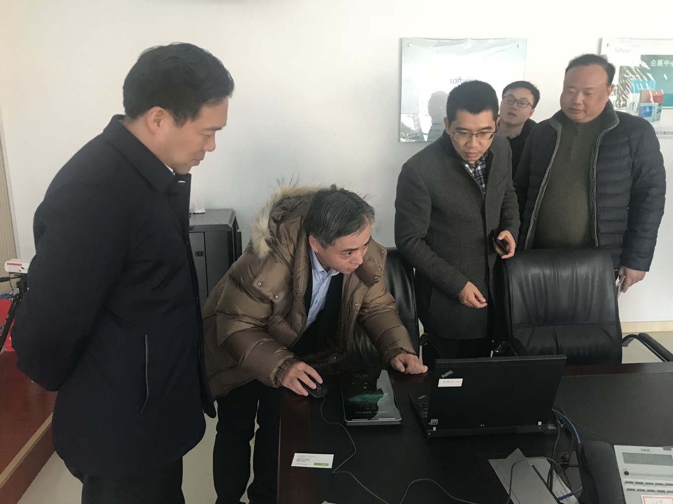 南通中创区领导视察公司  
